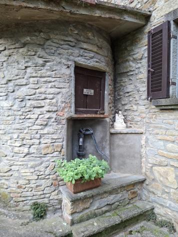 COLONICA di 14 vani e di 470 mq (AREZZO) rif. BU1 - Foto 8