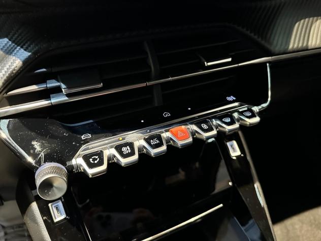 Peugeot 2008 PureTech 100 S&S Allure - Foto 10
