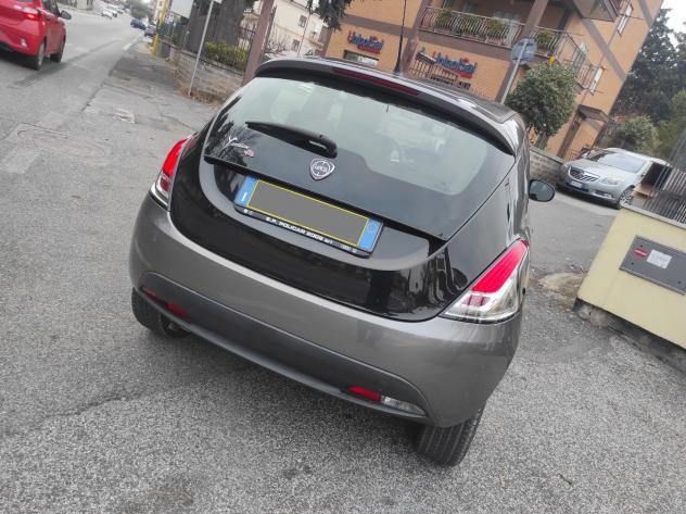 Lancia Ypsilon 1.2 69 CV 5 porte GPL Ecochic Elefantino - Foto 9