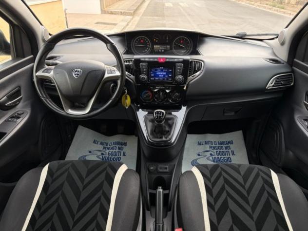 LANCIA Ypsilon 1.2 69 CV 5P. Gold rif. 23868693 - Foto 10
