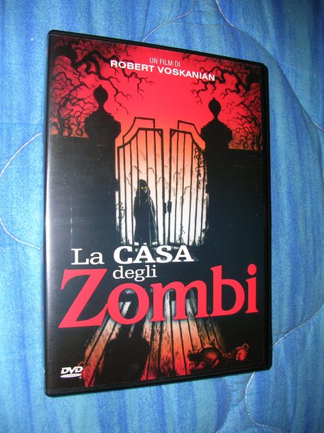 LA CASA DEGLI ZOMBI