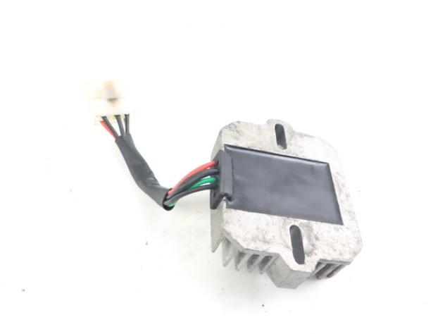 SUZUKI BURGMAN AN 400 3280014F00 REGOLATORE DI TENSIONE 99 - 00 RECTIFIER - Foto 4