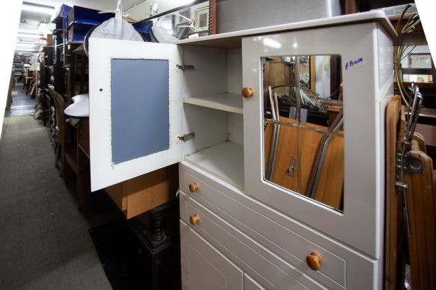 Mobiletto Multiuso Bianco con Ante a Vetro – 24412 - Foto 3