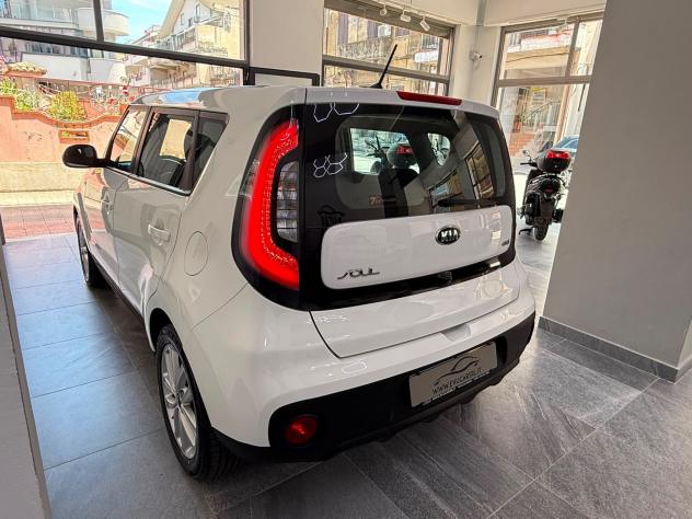 Kia Soul 1.6 CRDi You UNICOPROPRIETARIO - Foto 8
