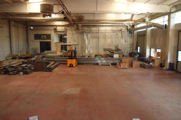 Biassono, capannone 750mq con area esterna. - Foto 2