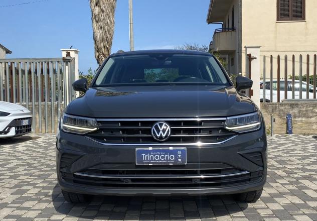 Volkswagen Tiguan Life 2.0 TDI 122 CV - Foto 2