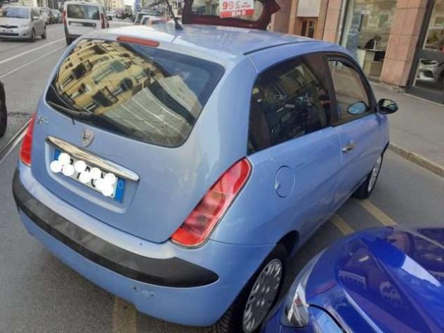 Lancia Ypsilon 1.2 - Foto 4