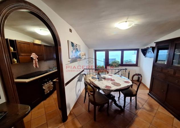Orvieto centro - Appartamento indipendente con balconcino in vendita - Foto 2