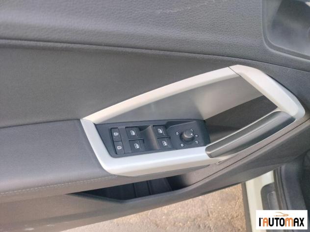 AUDI - Q3 Sportback TDI S tronic S line edition - Foto 10