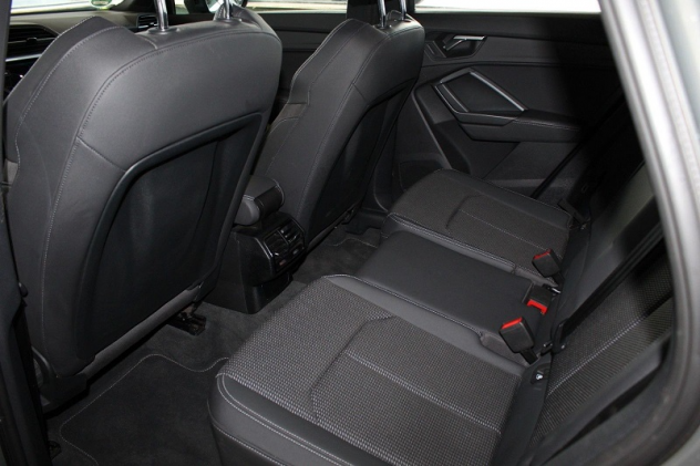 2022 AUDI Q3 35 TDI S line quattro Cam LED Navi - Foto 5