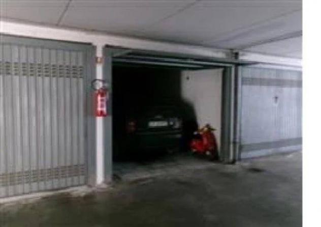 Immobile in asta di 100 m², box auto in vendita a Agrate Brianza - Foto 14