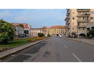 Bilocale piazza rivoli 400 euro libero subito