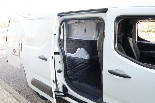 Fiat Doblo 1.5 BlueHdi 100CV P Lungo Van - Foto 10