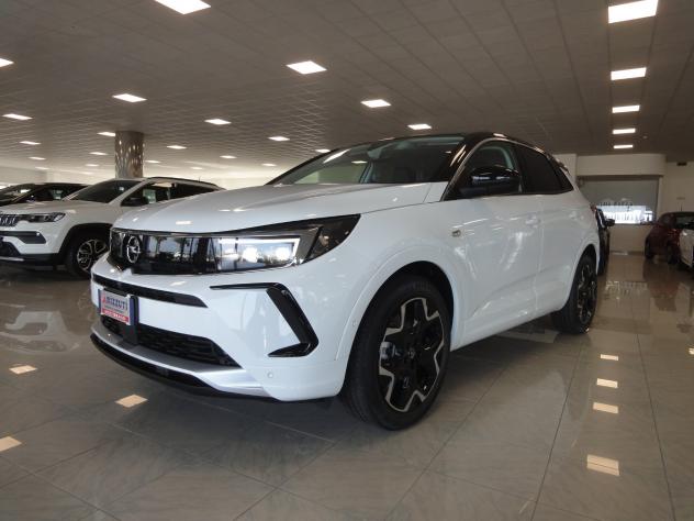 OPEL GRANDLAND ULTIMATE 1.5d 130cv/96kw AT8 Cambio Automatic - Fari Led Matrix - NAVY