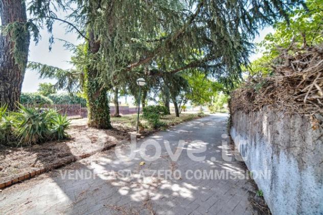 Villa di 284 m² con più di 5 locali e box auto doppio in vendita a Trecastagni - Foto 5