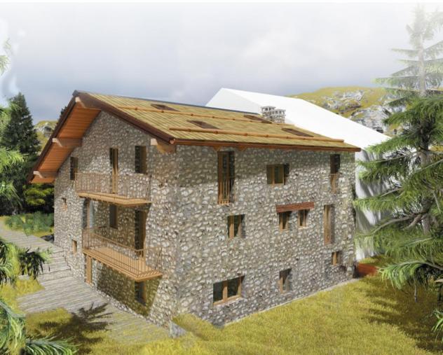 In baita in fase di ristrutturazione BILOCALE CON GIARDINO