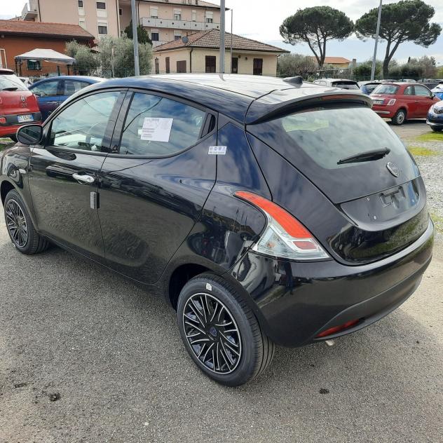 Lancia Ypsilon 1.0 FireFly 5 porte S&S Hybrid Oro - Foto 5