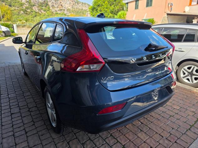 Volvo V40 D2 Momentum - Foto 8