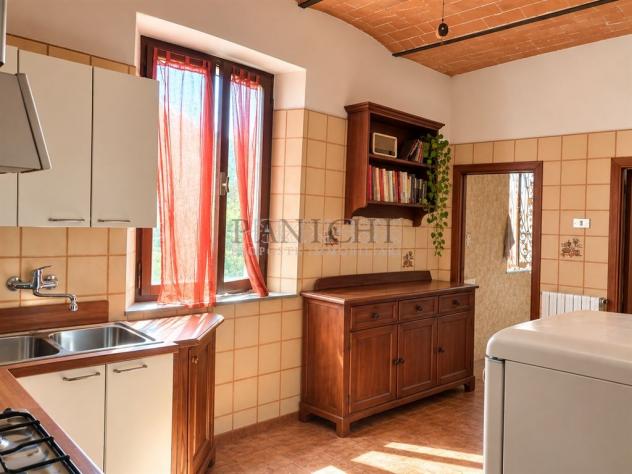 Appartamento nel centro storico con garage e cantina - Foto 4