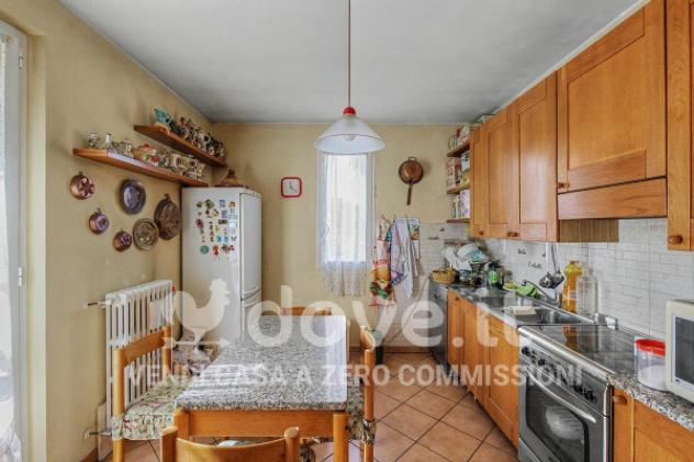 Casa indipendente di 280 m² con 5 locali e box auto in vendita a Luino - Foto 14