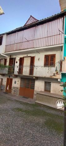 Casa Semindipendente in vendita a Rocca Canavese