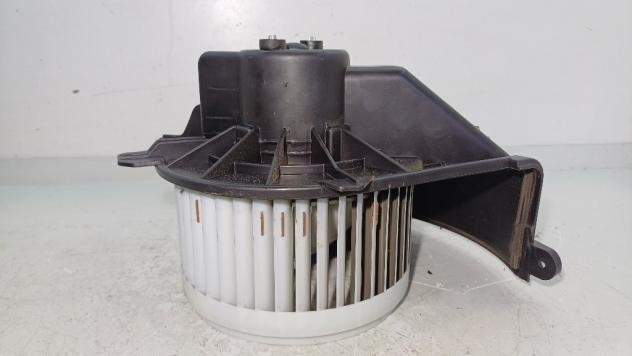 MOTORINO VENTILAZIONE ABITACOLO RENAULT Master 4° Serie 7701068976 M9T710 diesel 2298 (10) - Foto 2