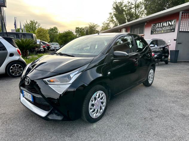 Toyota Aygo Connect 1.0 VVT-i 72 CV 5 porte x-play Pack Security Permute Rate Garantita