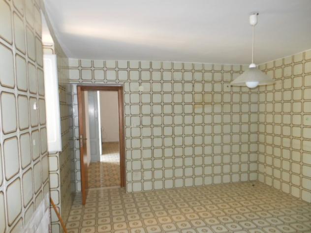 1808/TEANO Appartamento al secondo piano di mq 130 in antico palazzo al centro di Teano - Foto 7