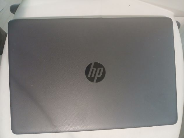HP Notebook acquistato 03/2025 - IN GARANZIA con Scontrino - Non si accende