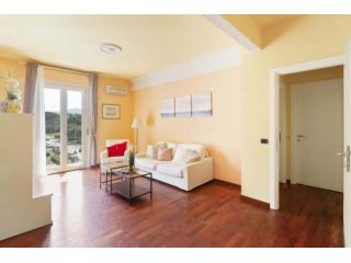 Gavinana Apartment