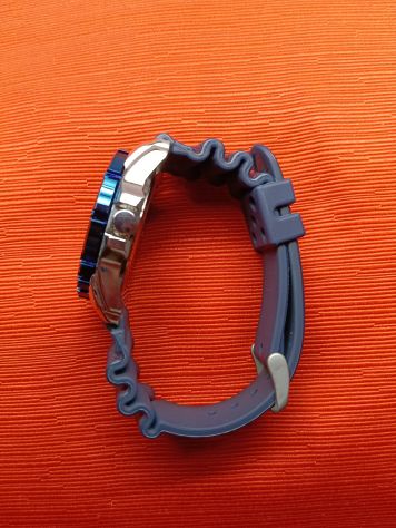 OROLOGIO SEIKO ACCIAIO CON CINTURINO GOMMA - Foto 2