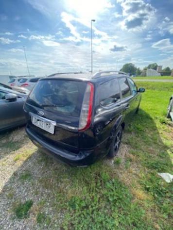 FORD Focus + 1.6 TDCi (90CV) SW rif. 22365468 - Foto 4