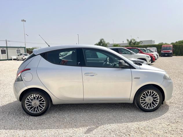 Lancia Ypsilon 1.2 5 porte - Foto 4