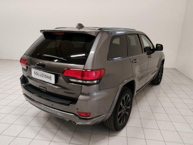 Jeep Grand Cherokee 3.0 V6 CRD 250cv NIGHT EAGLE Euro6 - Foto 2
