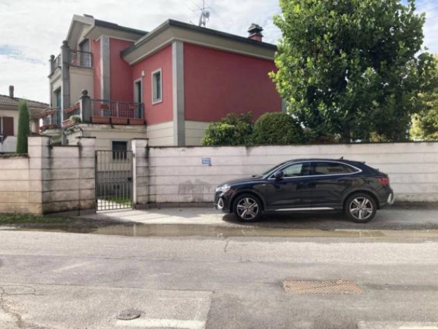 Immobile in asta di 385 m² con più di 5 locali e box auto in vendita a Cortenuova - Foto 6