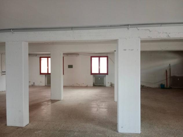 Immobile di 200 m² in affitto a Carpi - Foto 2