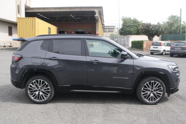 Jeep Compass e-Hybrid 1.5 Turbo MHEV T4 96kW Summit DDCT - Foto 7