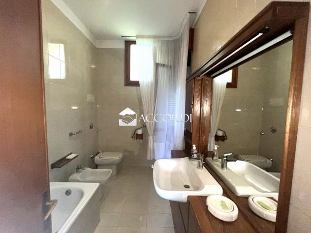 CASA INDIPENDENTE di 5 vani e di 300 mq (MARENO DI PIAVE) rif. GG80 - Foto 5