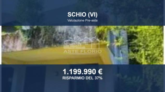 Immobile in asta di 1154 m² con più di 5 locali e box auto in vendita a Schio