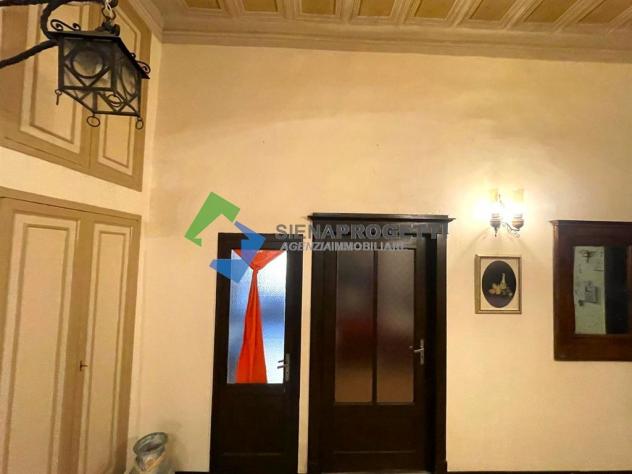 Un Gioiello Segreto nel Cuore di Siena, Centro storico con giardino privato e tre posti auto. - Foto 5