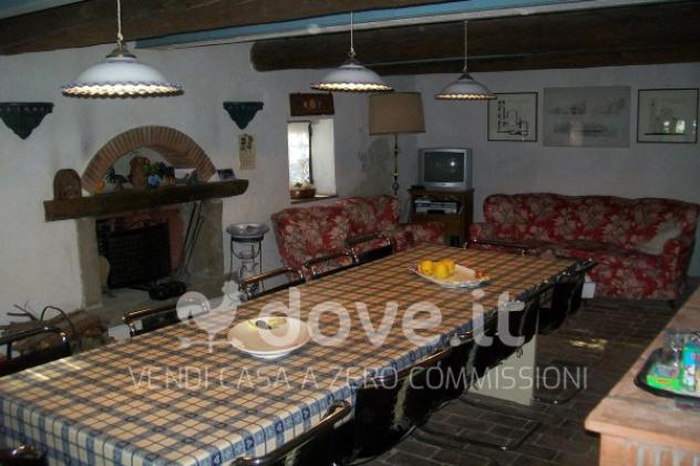 Rustico / Casale di 200 m² con 5 locali in vendita a Radicofani - Foto 4