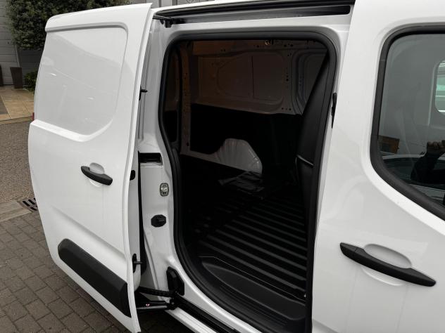 FIAT Doblò 1.5 BlueHdi 130CV PL-TN Van *I.E., PROMO AZZURRA* - Foto 8