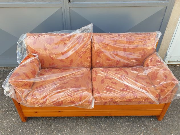 DIVANO IN LEGNO, largo 160 cm.,CUSCINI SFODERABILI. - Foto 2