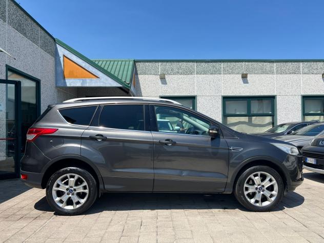 Ford Kuga 2.0 TDCI 163 CV 4WD Powershift Titanium - Foto 6