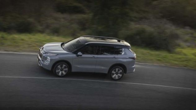 MITSUBISHI Outlander 2.4L 4WD PHEV Invite 4ª serie rif. 23759997 - Foto 3