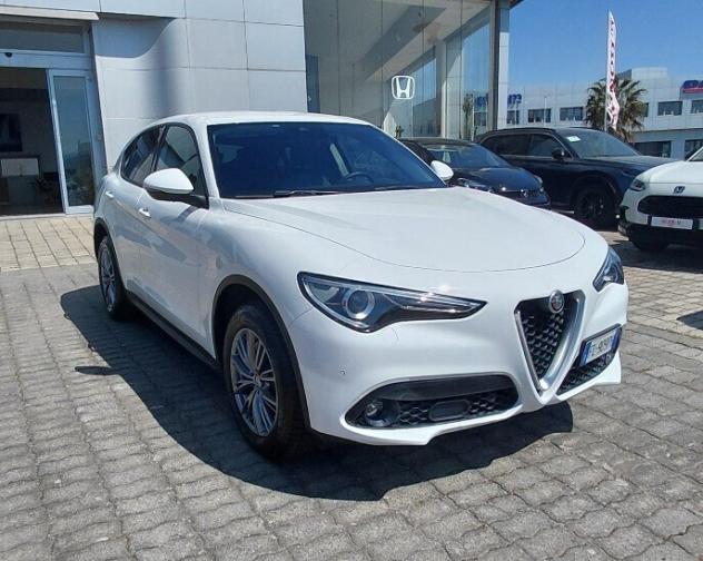Alfa Romeo Stelvio 2.2 Turbodiesel 210 CV AT8 Q4 Executive - Foto 3
