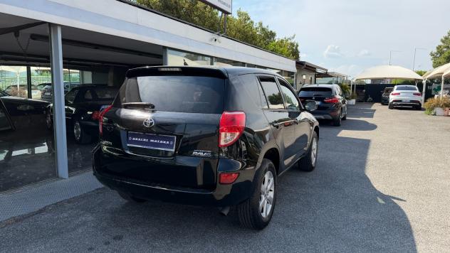 Toyota RAV 4 RAV4 2.2 D-4D 136 CV Luxury - Foto 8