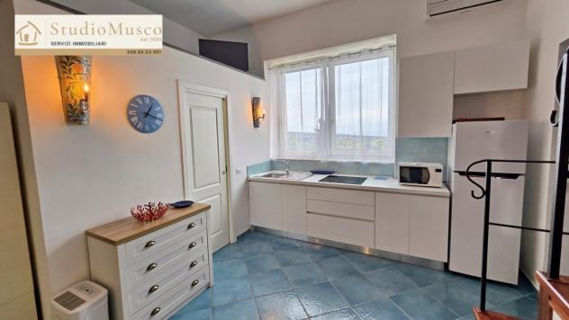 StudioMusco vende a Capri, su via Marina Grande, appartamento su due livelli. - Foto 11
