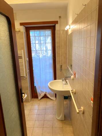 FONTE MERAVIGLIOSA MONOLOCALE ARREDATO CON TERRAZZO PRIVATO. - Foto 5