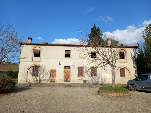 COLONICA di 12 vani e di 550 mq (CERTALDO) rif. C 35 - Foto 2